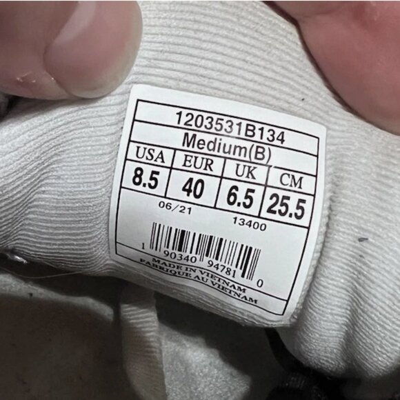 Brooks Adrenaline GTS 22 Running Sneakers Gray White 1203531B134 Women - Sz 8.5 - Picture 6 of 8